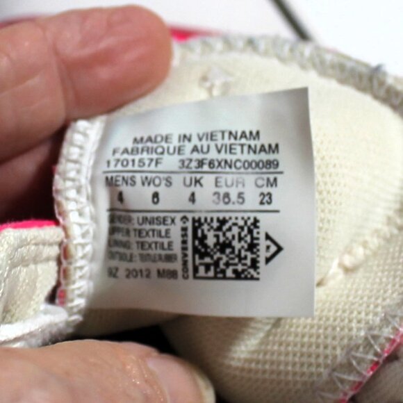 Converse Chuck Taylor All-Stars Low Top, Pink, Size 6 - Picture 6 of 8